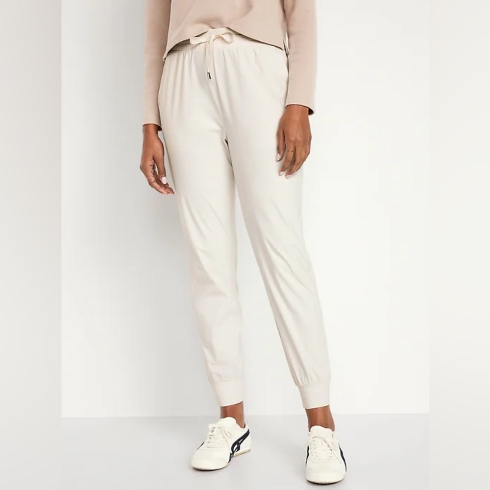 Old Navy | Women's Jogger Pants in Cream - Matching Set | Size Small
